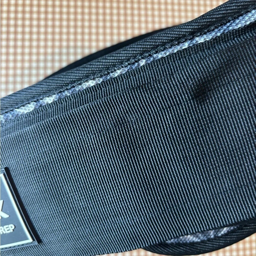 SERICHAMK weightlifting belt. Men’s‎ size XL